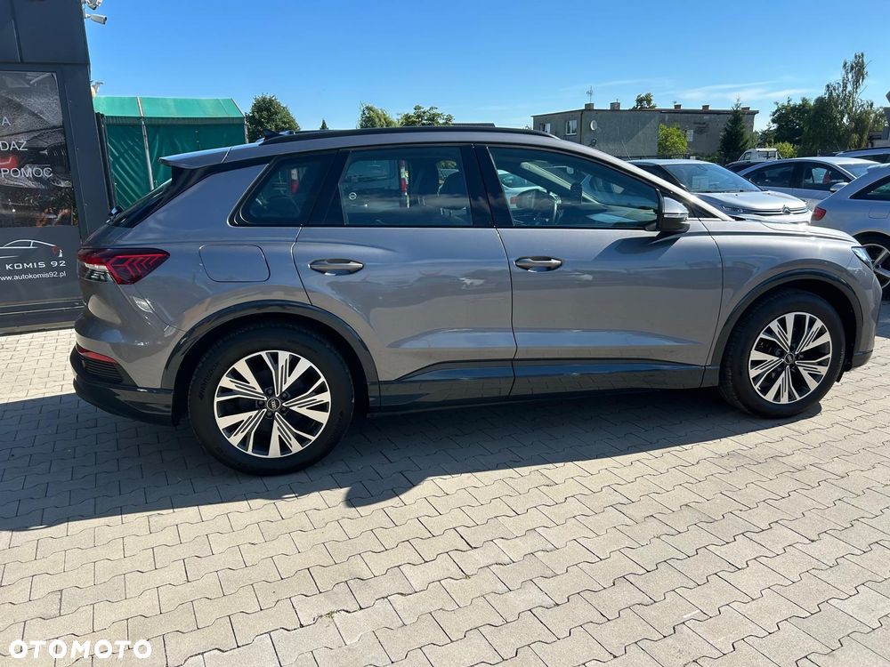 Audi Q4 e-tron - 4