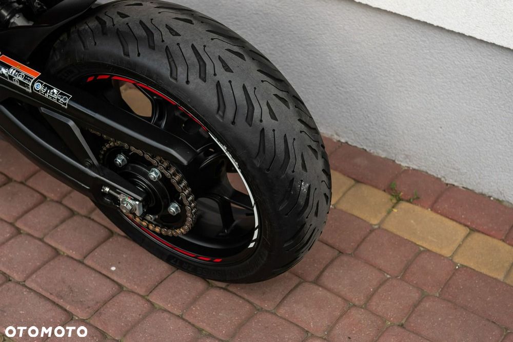 Honda CBR - 13