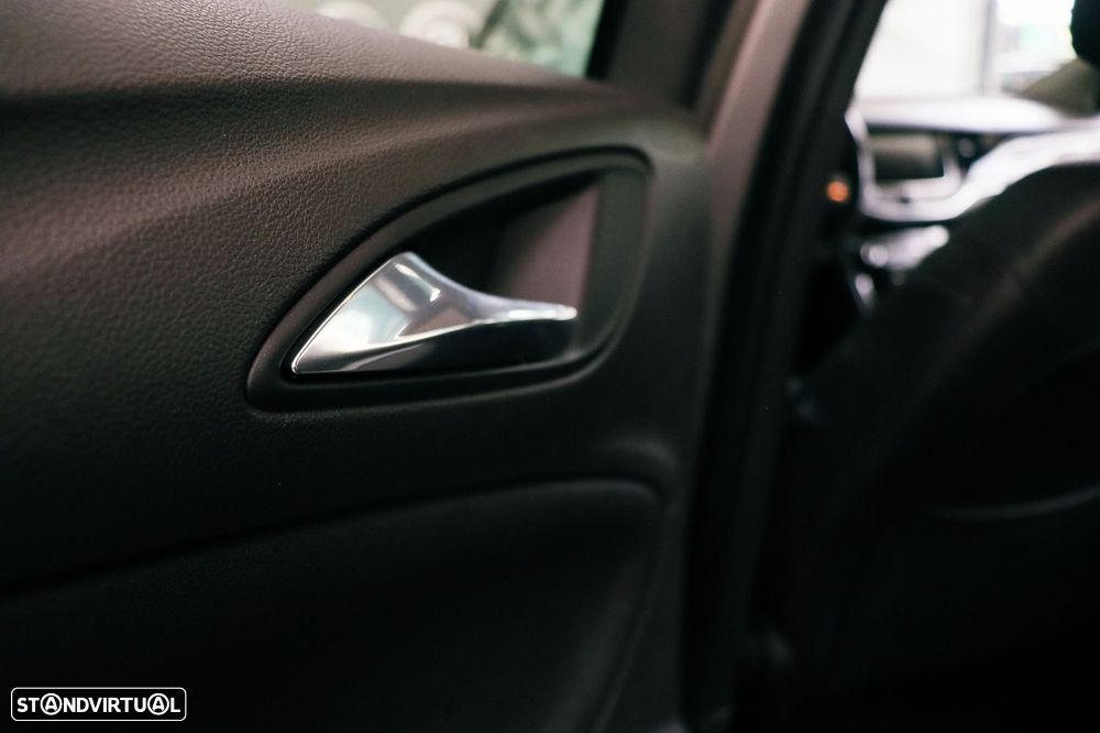 Opel Astra 1.6 CDTI Innovation S/S - 24