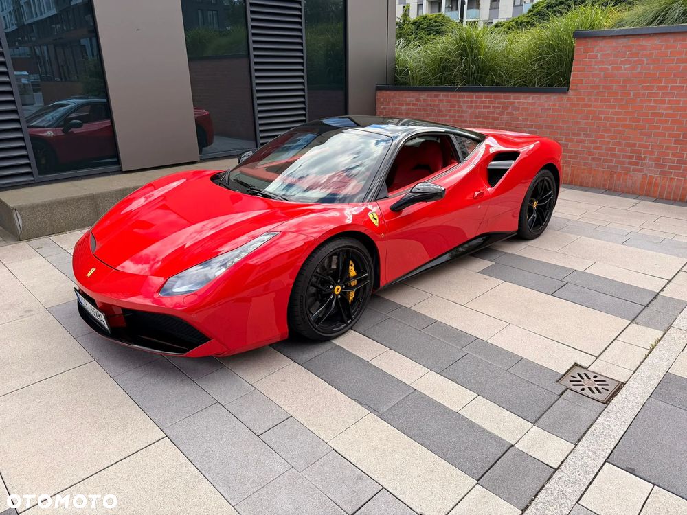 Ferrari 488 - 11