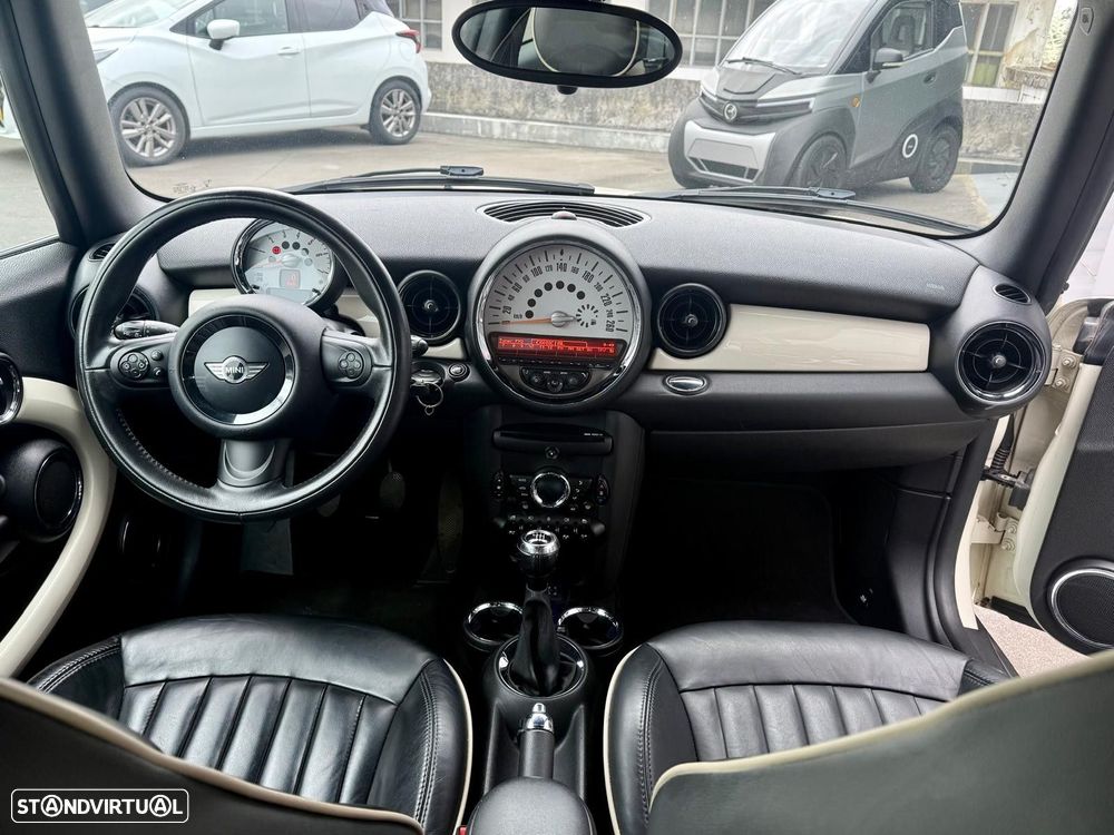 MINI Clubman Cooper D - 8