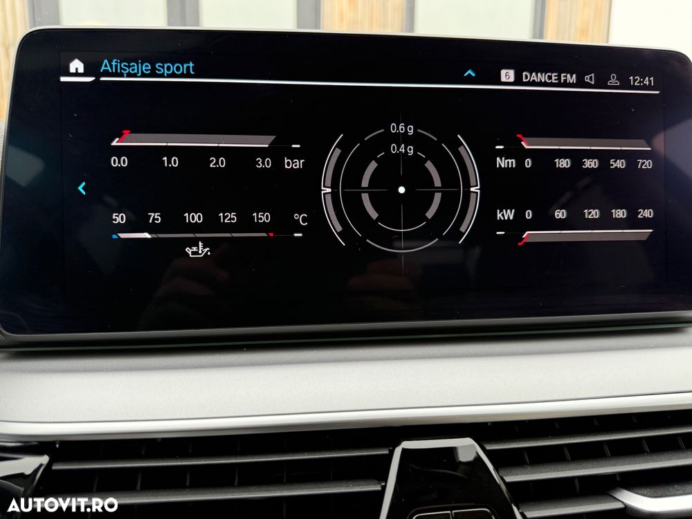 BMW Seria 5 530d xDrive Aut. Luxury Line - 38