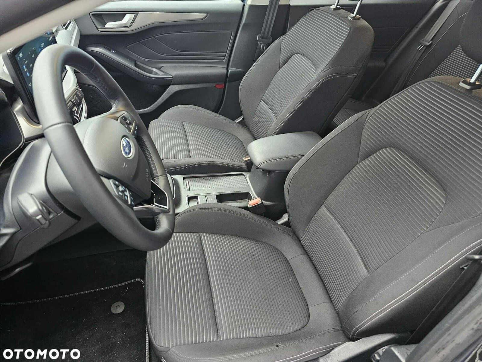 Ford Focus 1.0 EcoBoost mHEV Titanium X - 11