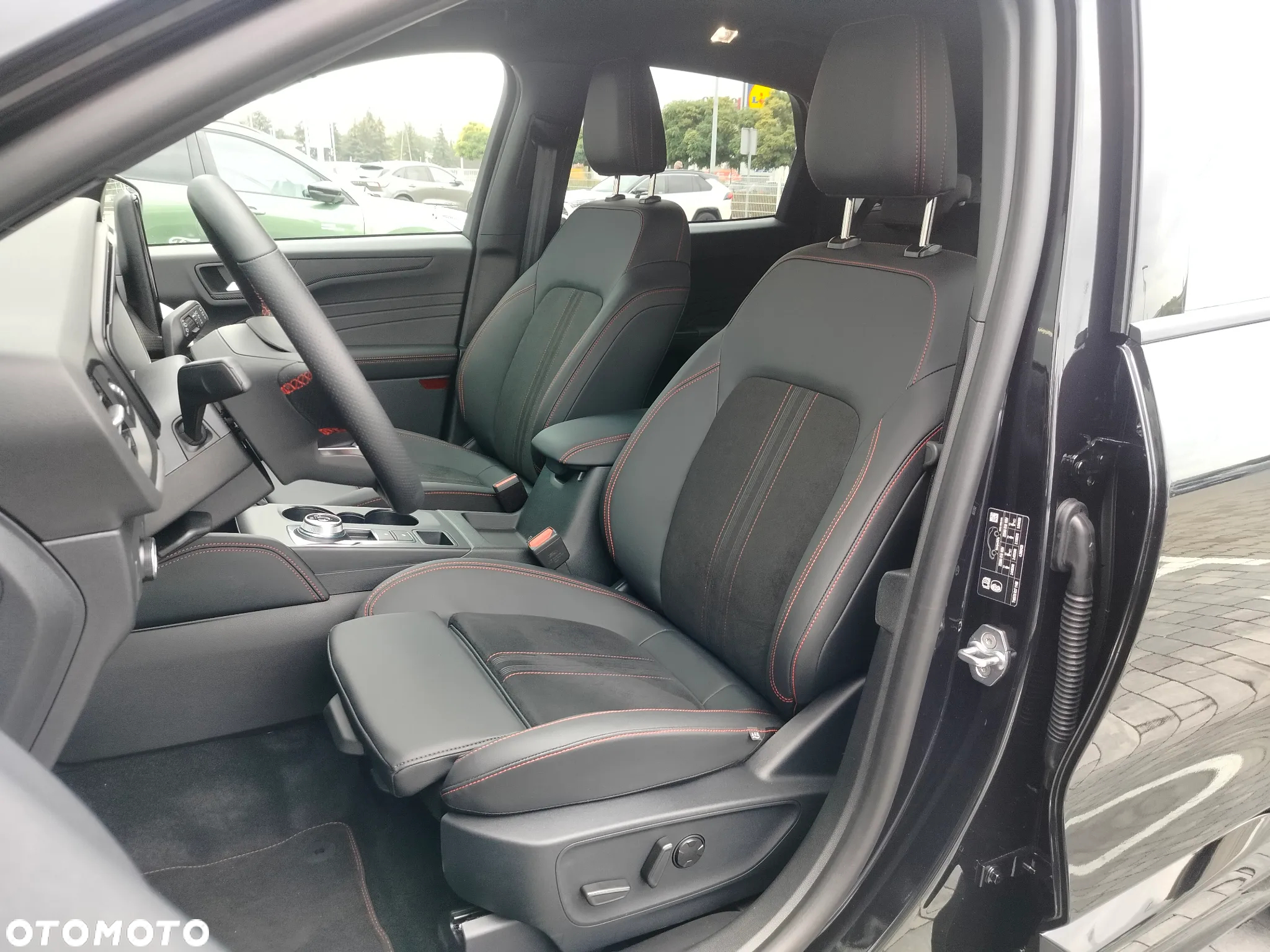 Ford Kuga - 16