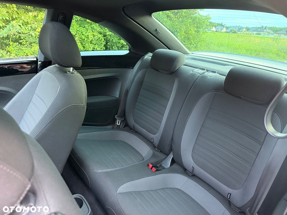 Volkswagen Beetle 1.4 TSI BMT R-Line DSG - 19