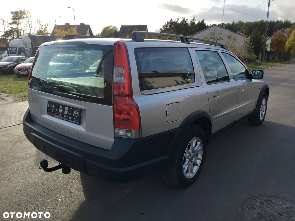 Volvo XC 70 D5 AWD Automatik Comfort - 3