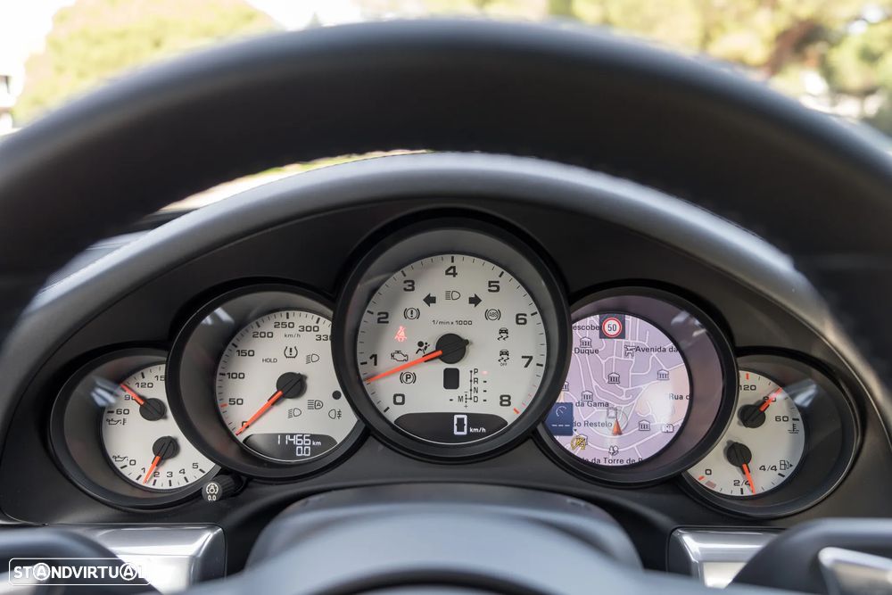 Porsche 911 (991) Carrera 4 S PDK - 16