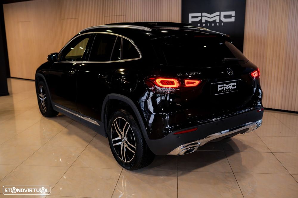 Mercedes-Benz GLA 250 e Progressive - 36