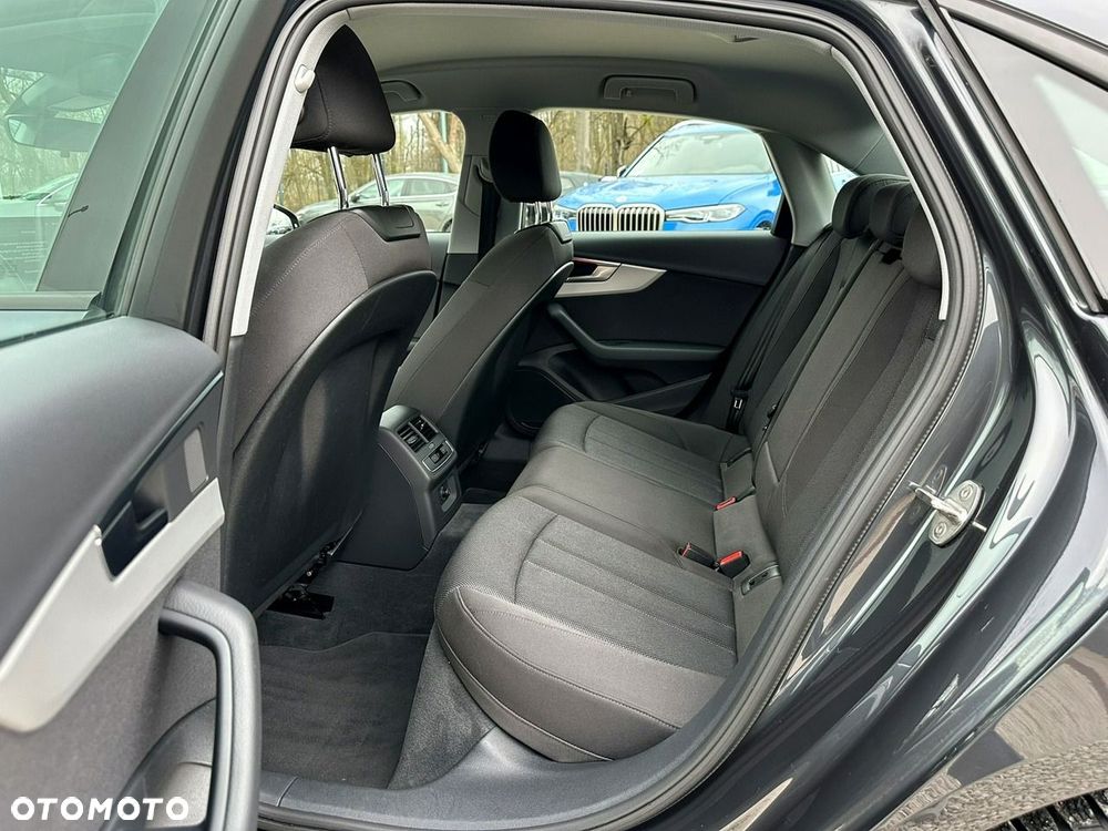 Audi A4 Allroad - 16