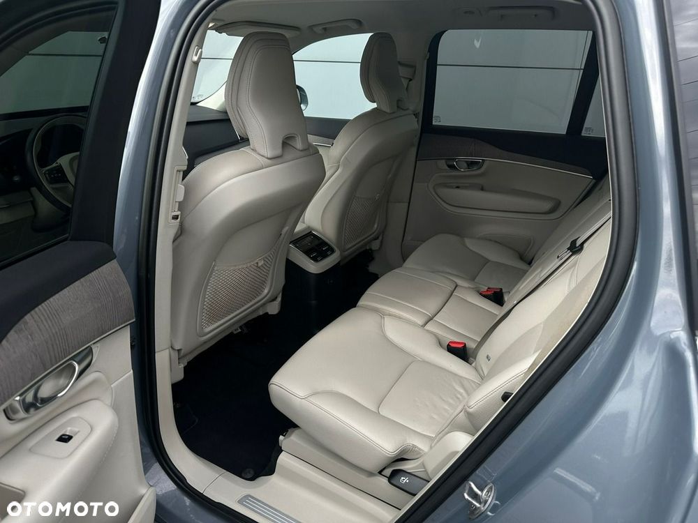 Volvo XC 90 - 18