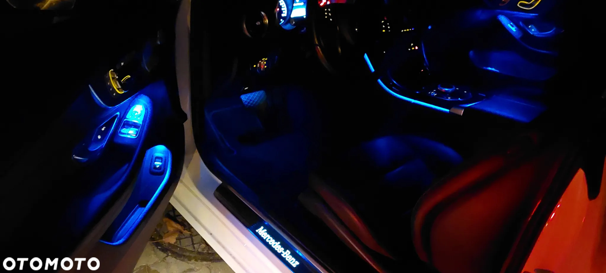 Mercedes-Benz Klasa C 300 9G-TRONIC - 36