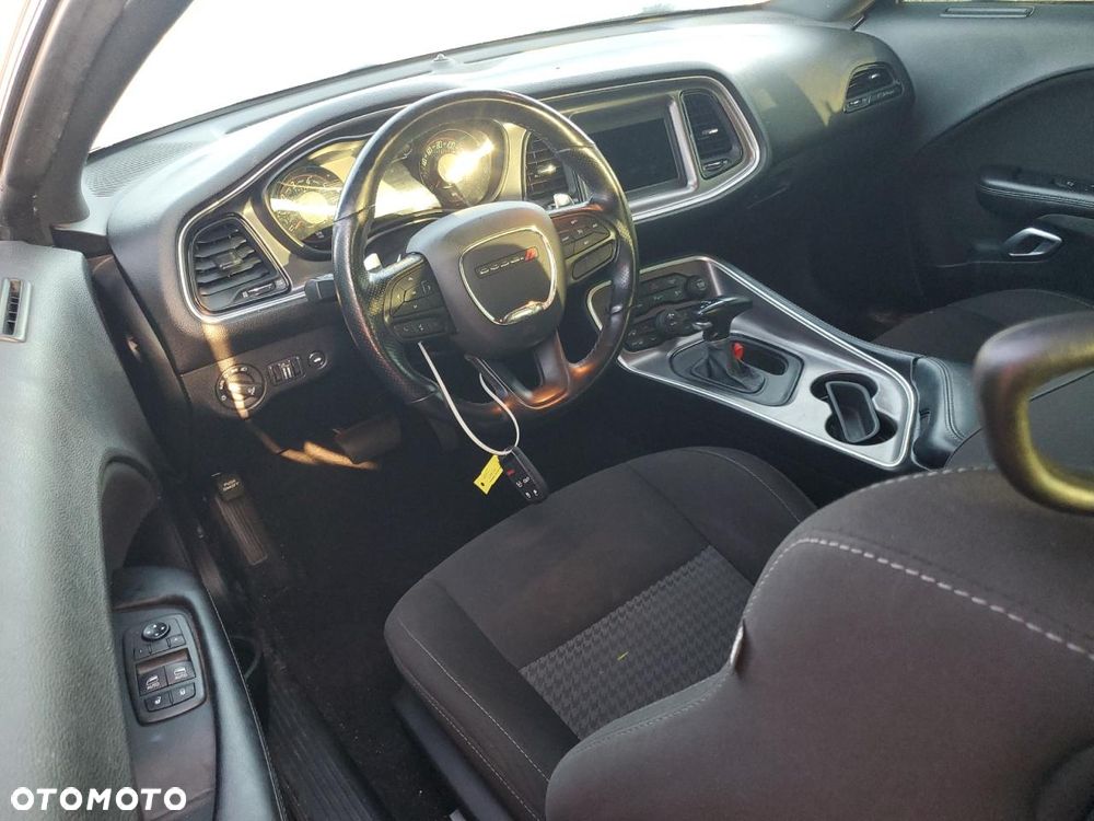 Dodge Challenger 3.6 GT AWD - 7