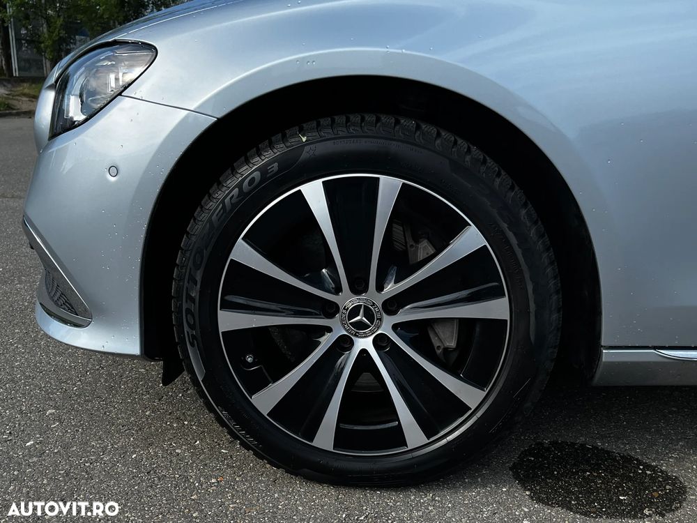 Mercedes-Benz E 300 9G-TRONIC - 33