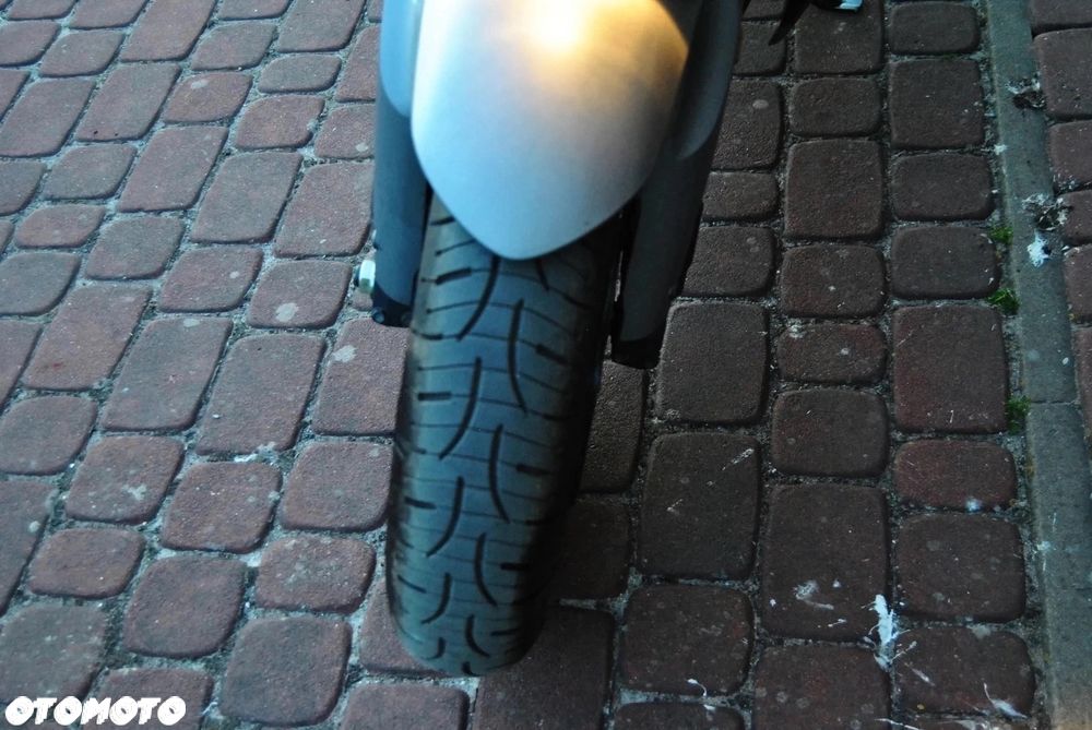 Suzuki GSX - 9