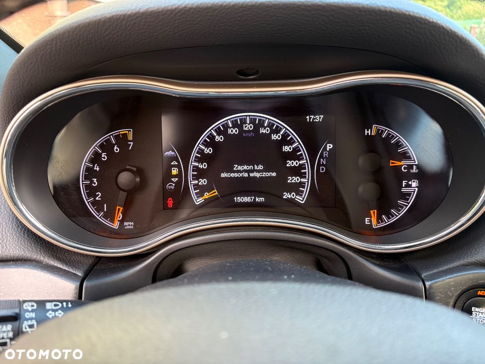 Jeep Grand Cherokee - 12