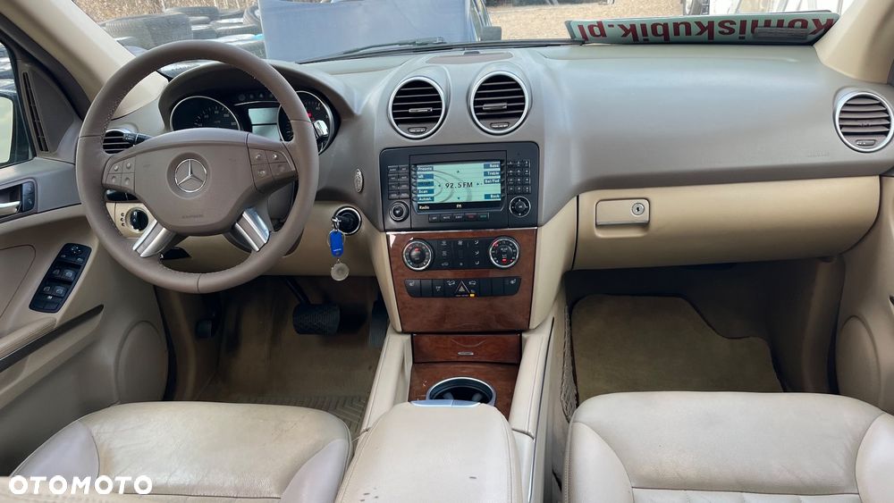 Mercedes-Benz ML 350 4-Matic - 5