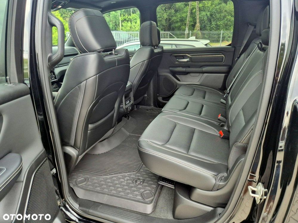 RAM 1500 Crew Cab Sport - 31