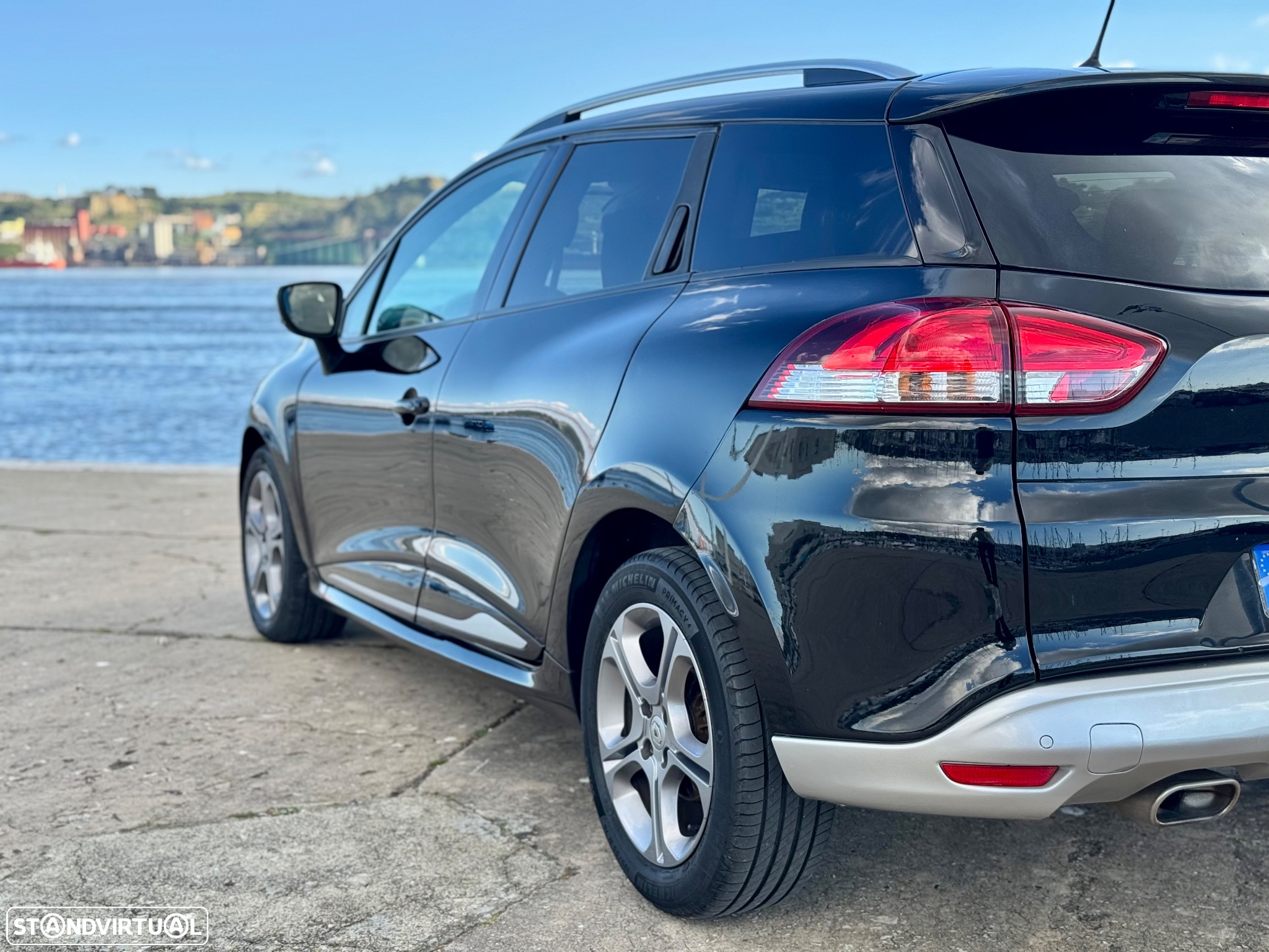 Renault Clio Sport Tourer 1.5 dCi GT Line - 9