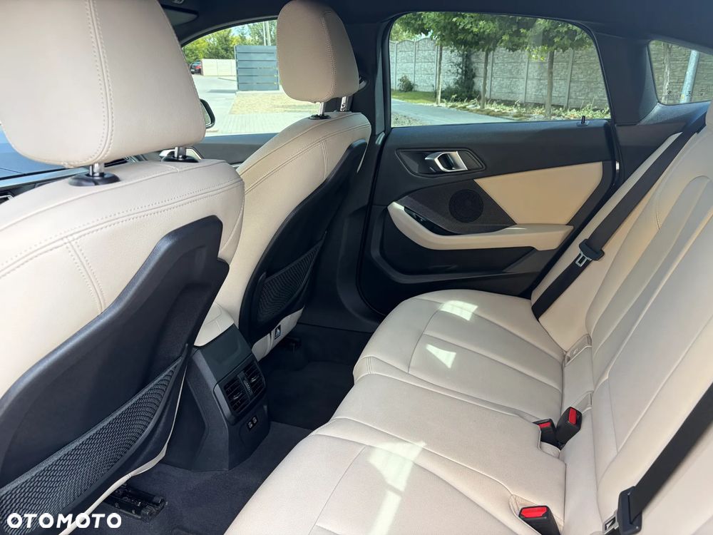 BMW Seria 2 220i M Sport - 18