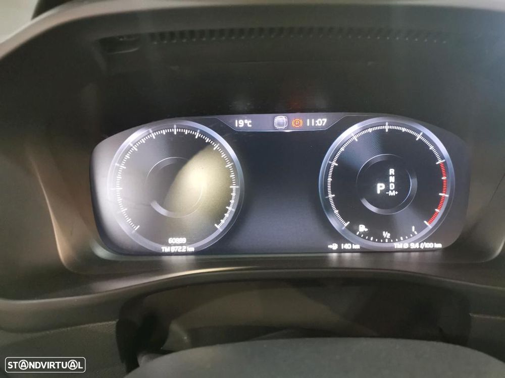 Volvo XC 40 1.5 T2 R-Design Geartronic - 7