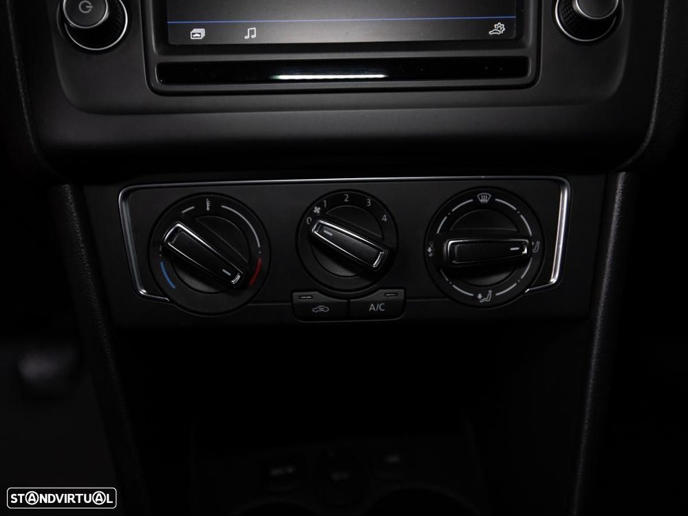 VW Polo 1.4 TDI (Blue Motion ) Highline - 16