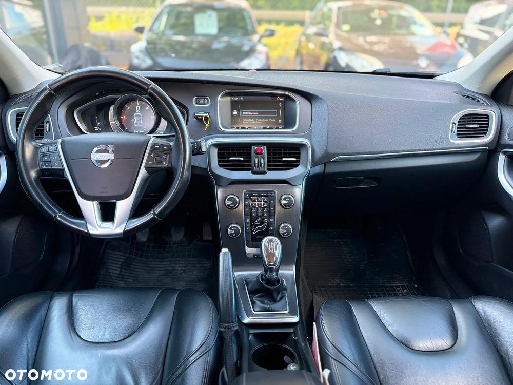Volvo V40 D2 - 14