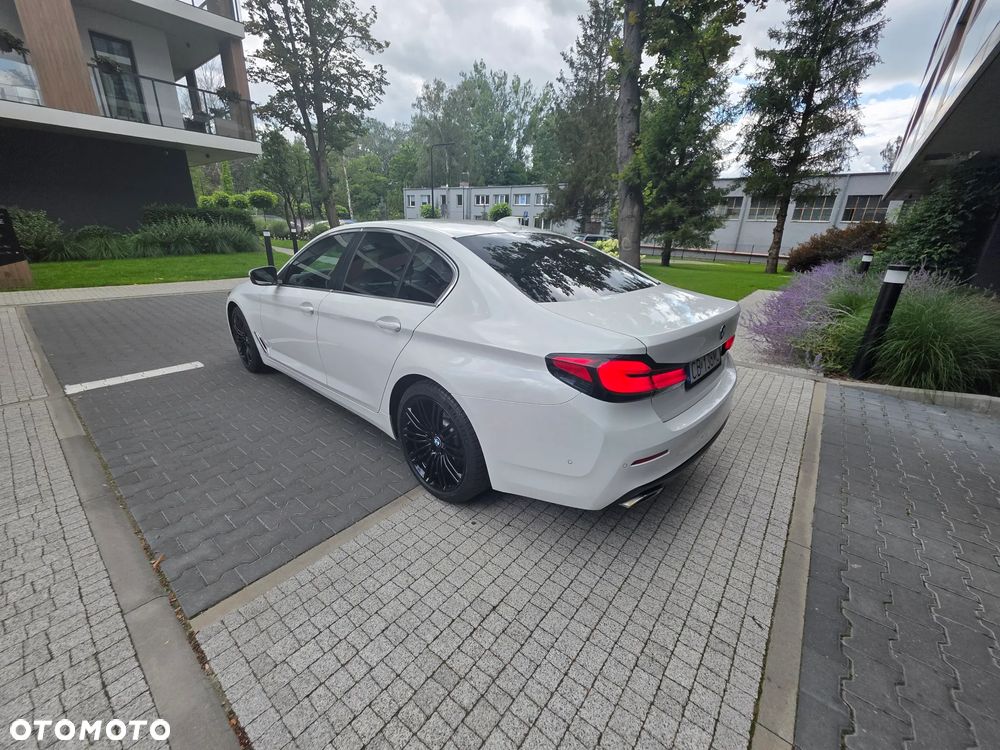 BMW Seria 5 518d Business Edition sport - 2