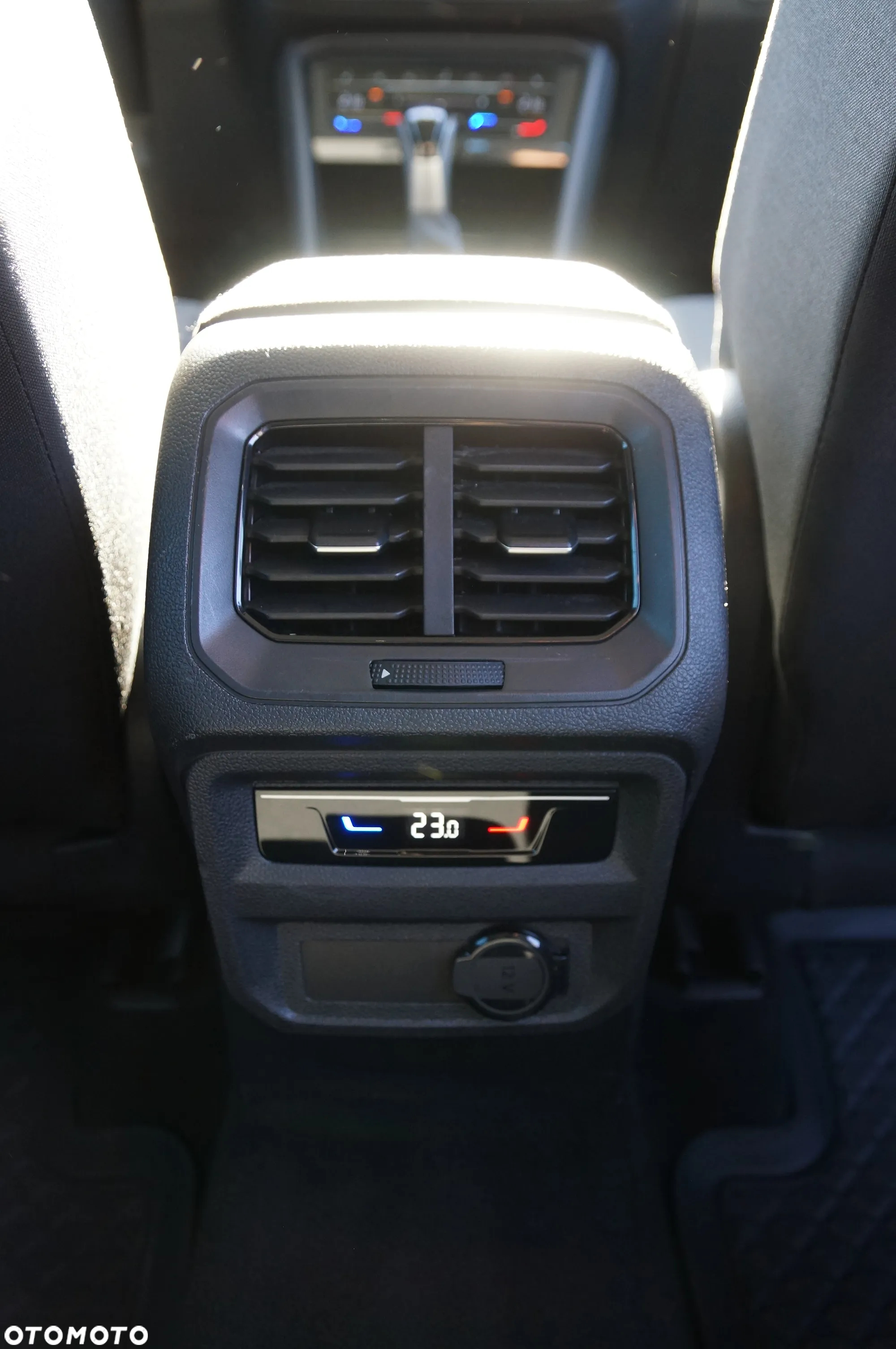 Volkswagen Tiguan 2.0 TDI SCR Active DSG - 29