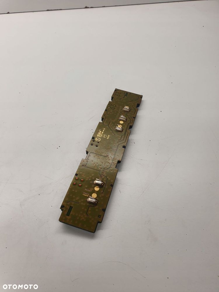 WZMACNIACZ ANTENOWY AUDI A3 A4 A6 4F5035225A - 2