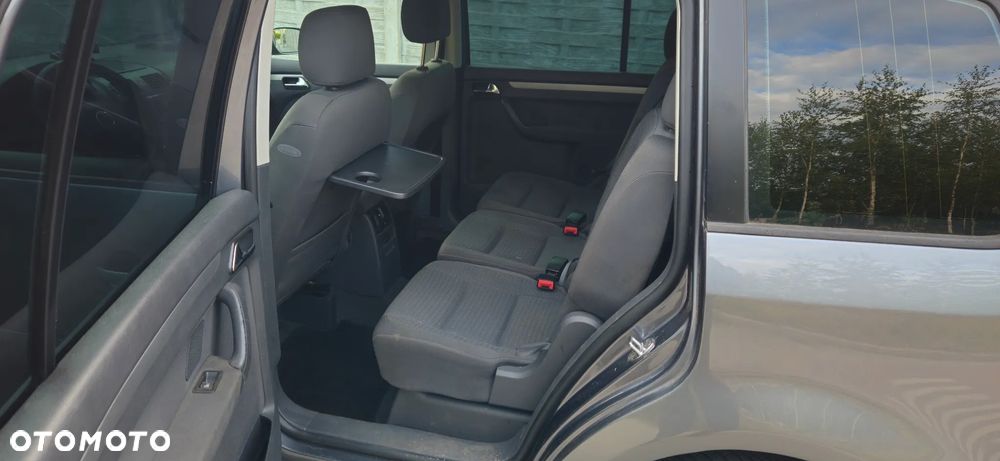 Volkswagen Touran 1.9 TDI - 16