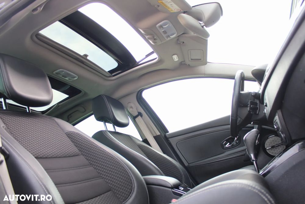 Renault Megane ENERGY dCi 110 EDC BOSE EDITION - 11