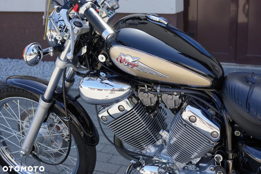 Yamaha XV - 28