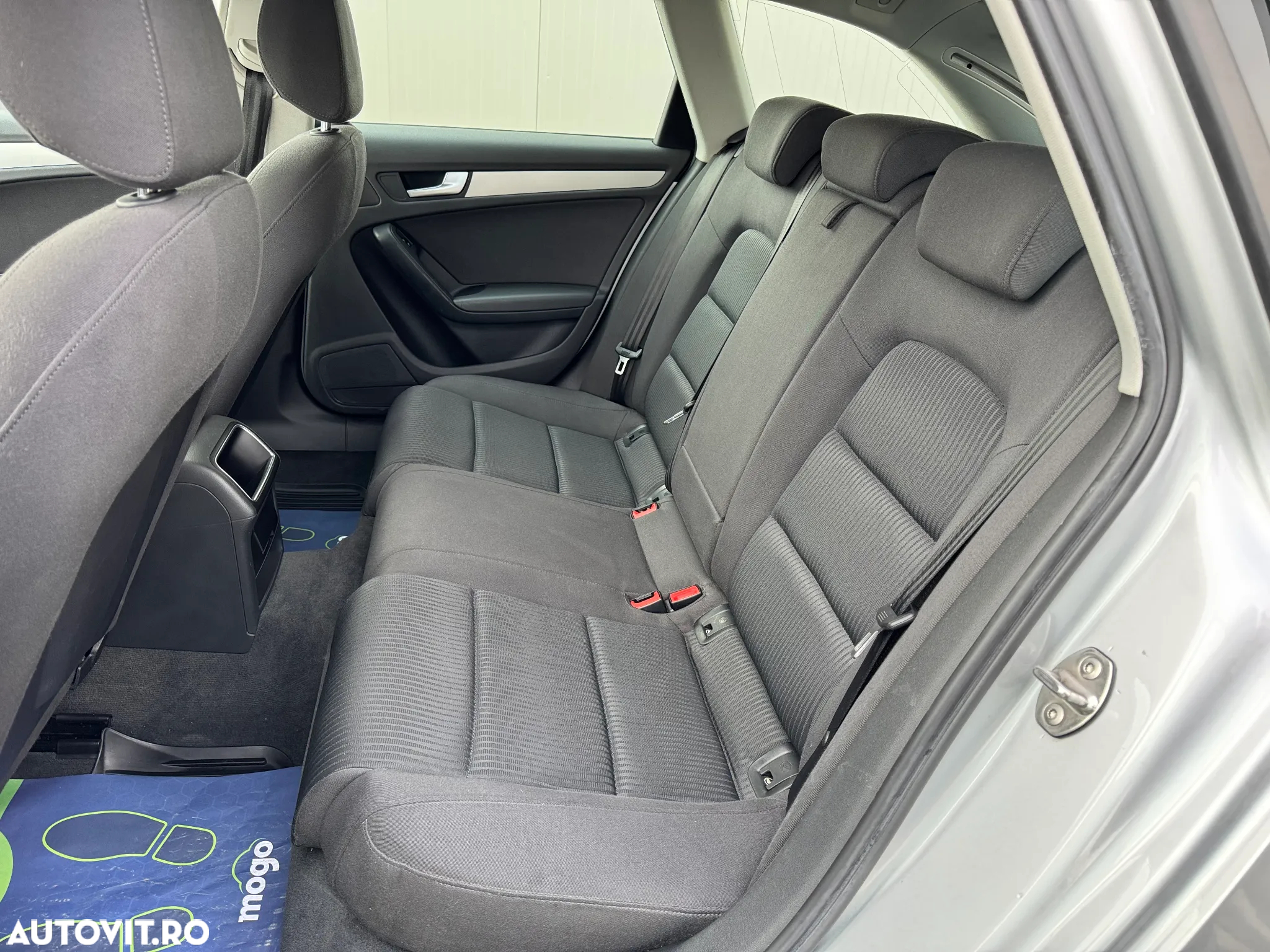 Audi A4 Avant 2.0 TDI DPF multitronic Attraction - 11