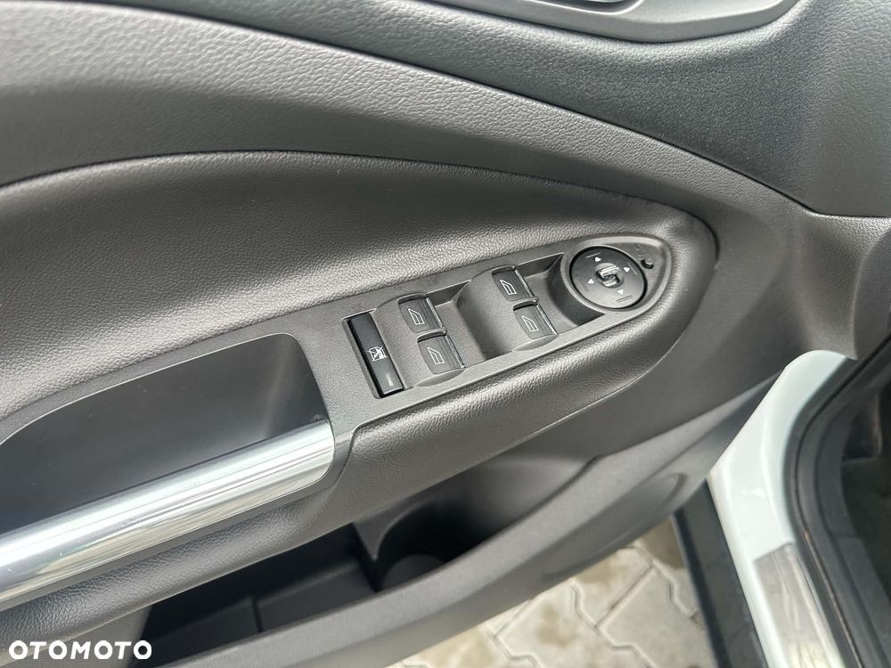 Ford Kuga 2.0 TDCi 4x4 Titanium - 10