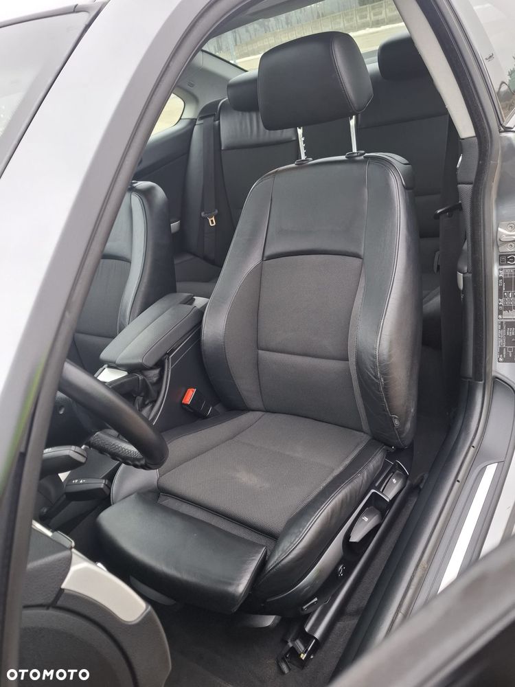 BMW Seria 3 320i Edition Exclusive - 19