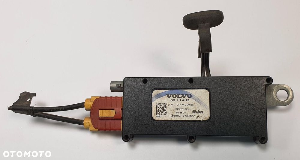 WZMACNIACZ ANTENY VOLVO V50 8673493 - 1