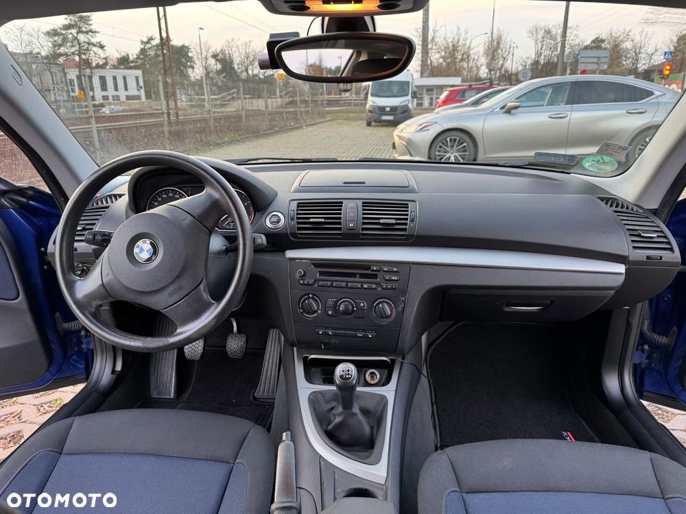 BMW Seria 1 118d DPF - 16