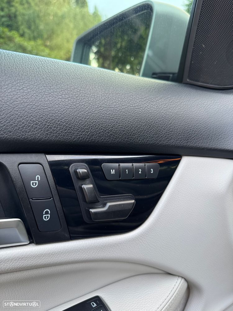 Mercedes-Benz C 250 Sport 7G-TRONIC - 24
