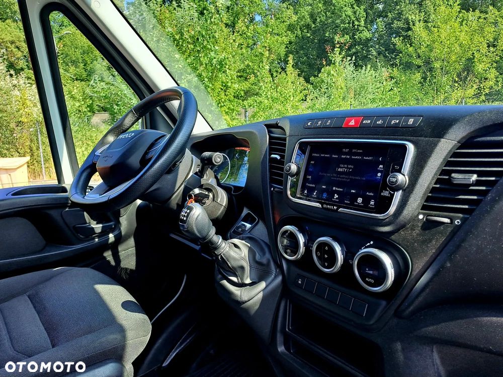 Iveco Daily | Plandeka + Winda 750kg | Gwarancja 12mc |  3.0l 180KM | Full Led |  Krajowy | 8 EP | Firanka | - 13