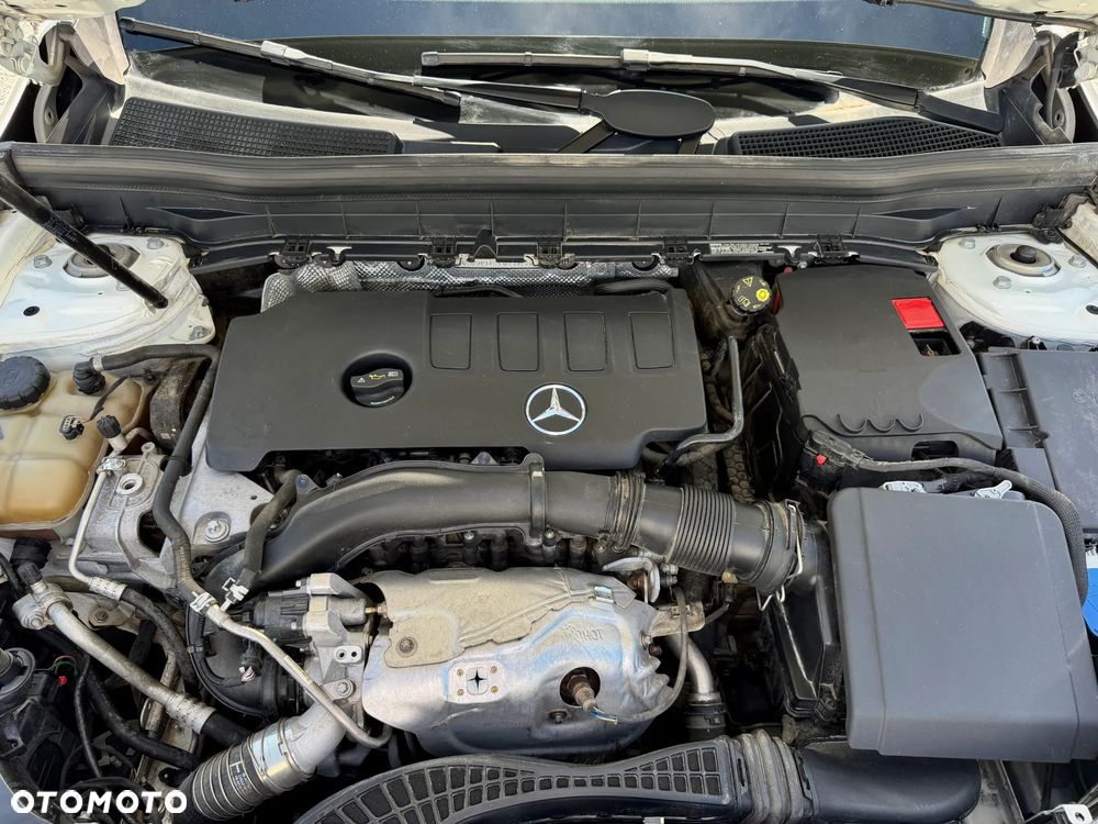 Mercedes-Benz GLB 250 4Matic 8G-DCT - 40