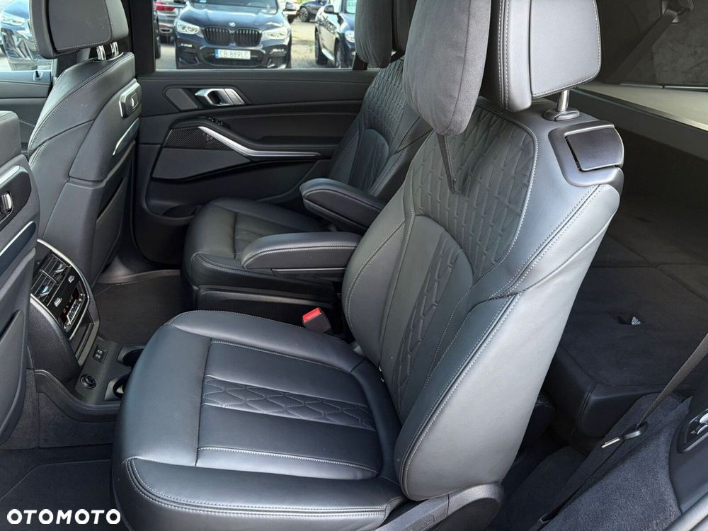 BMW X7 - 15