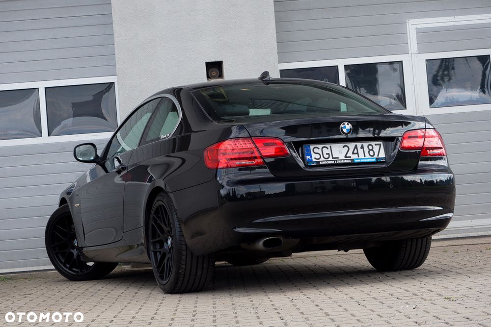 BMW Seria 3 320d - 9