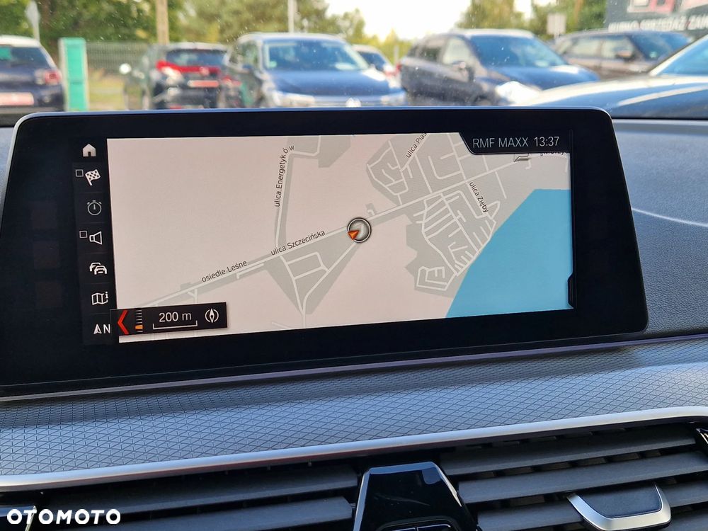 BMW Seria 5 530d Touring Sport Line - 25