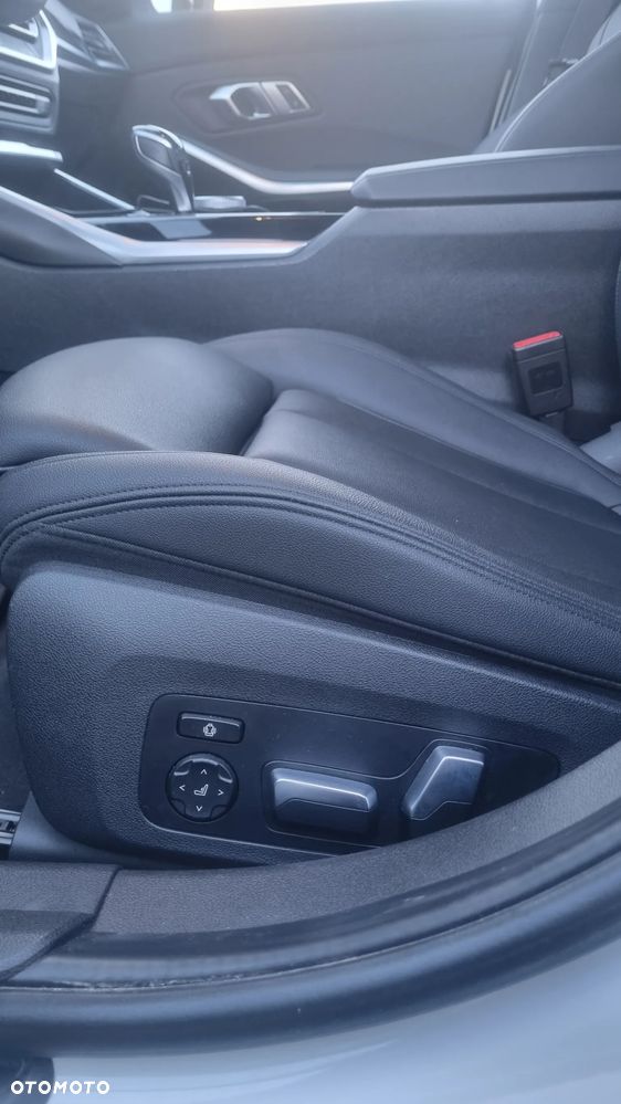 BMW Seria 3 - 12