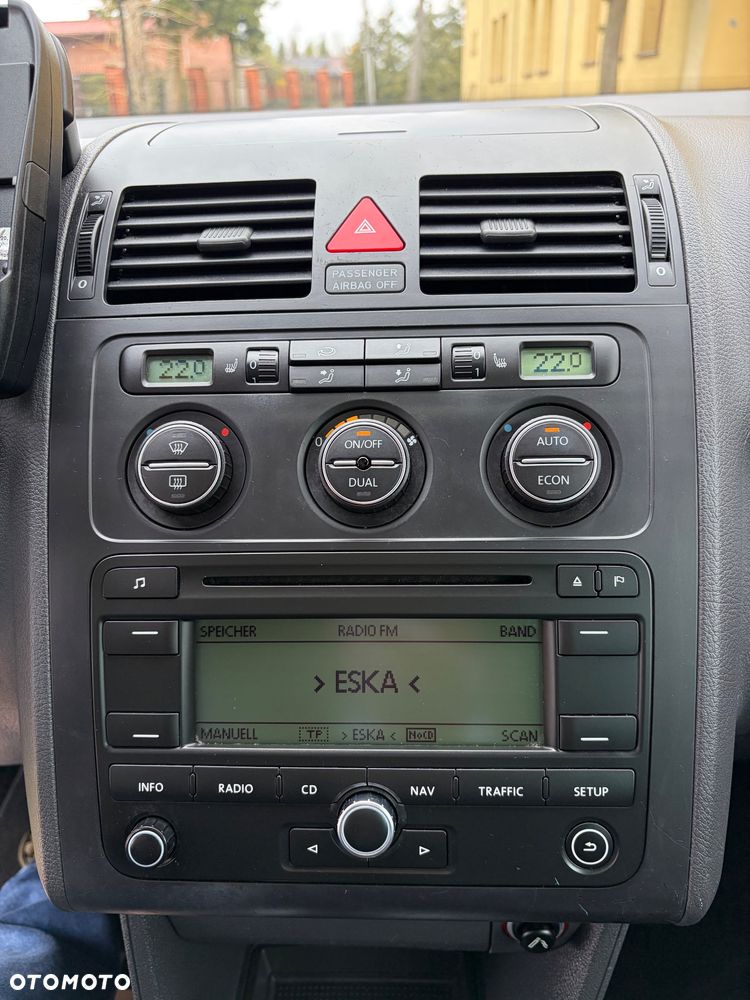 Volkswagen Touran 2.0 FSI Automatik Highline - 33