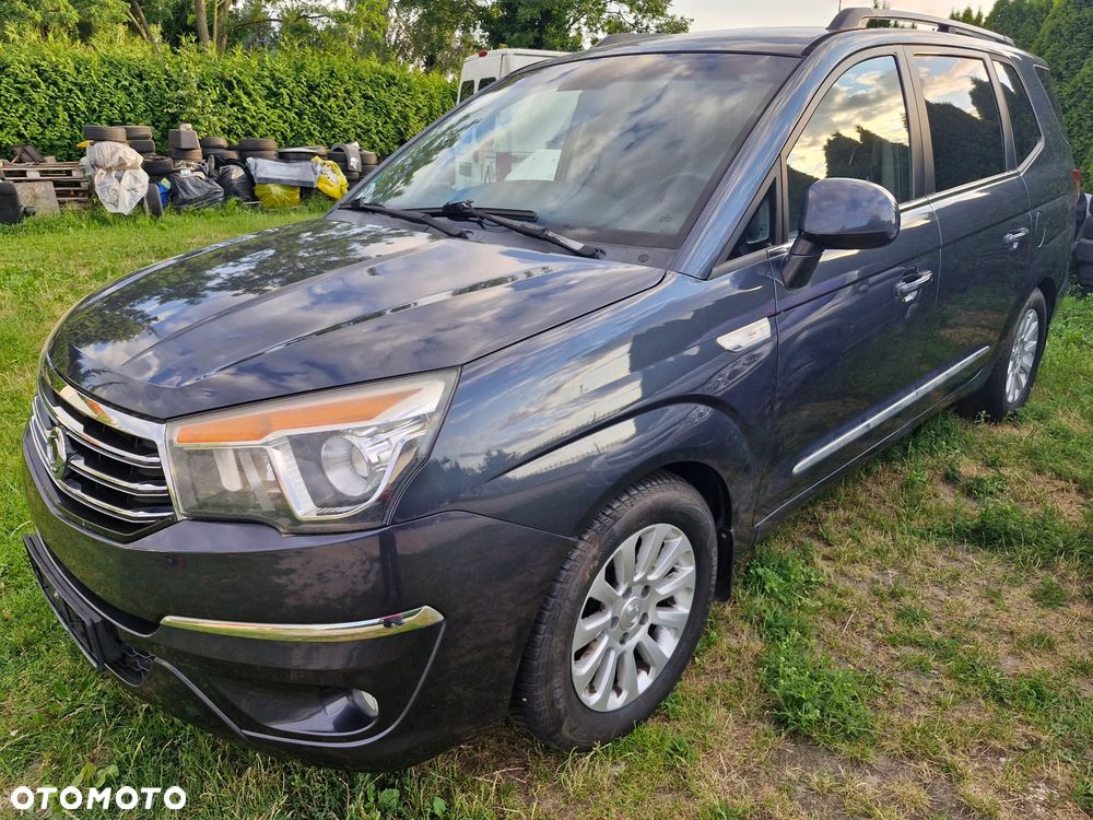 SsangYong/KGM Rodius 200 e-XDi Crystal Plus - 1