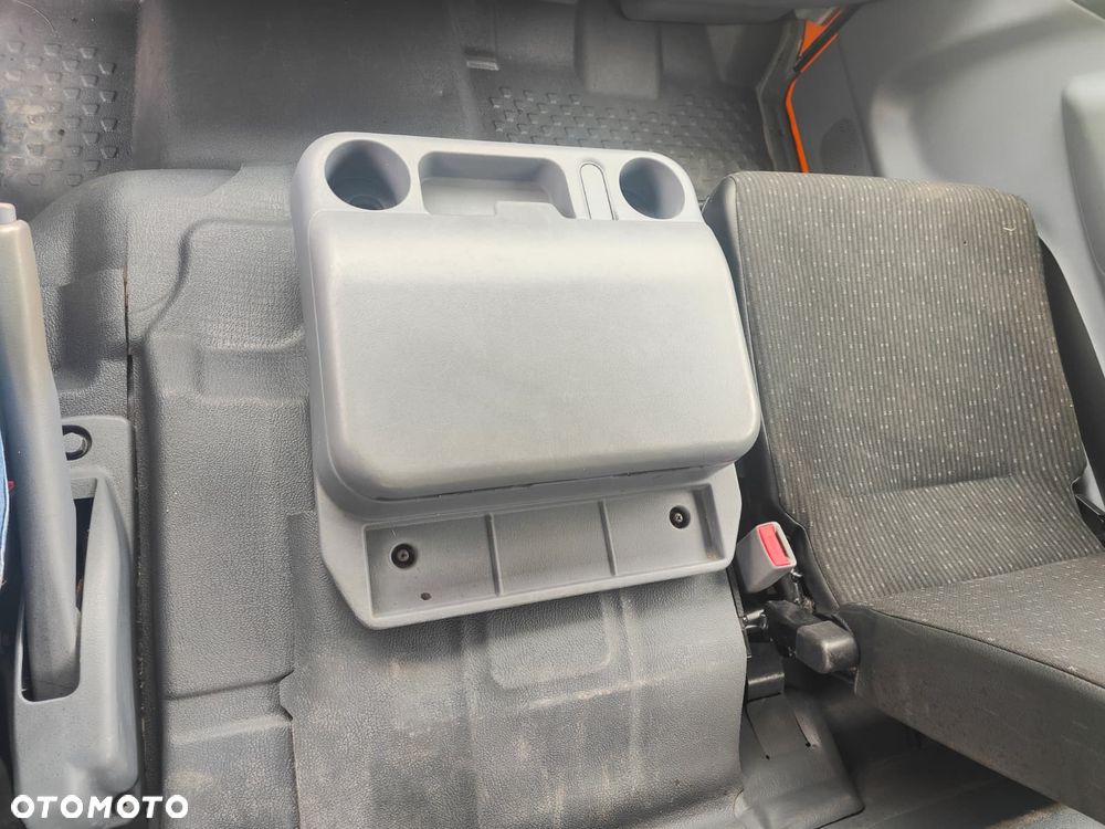 Mitsubishi FUSO Canter - 21