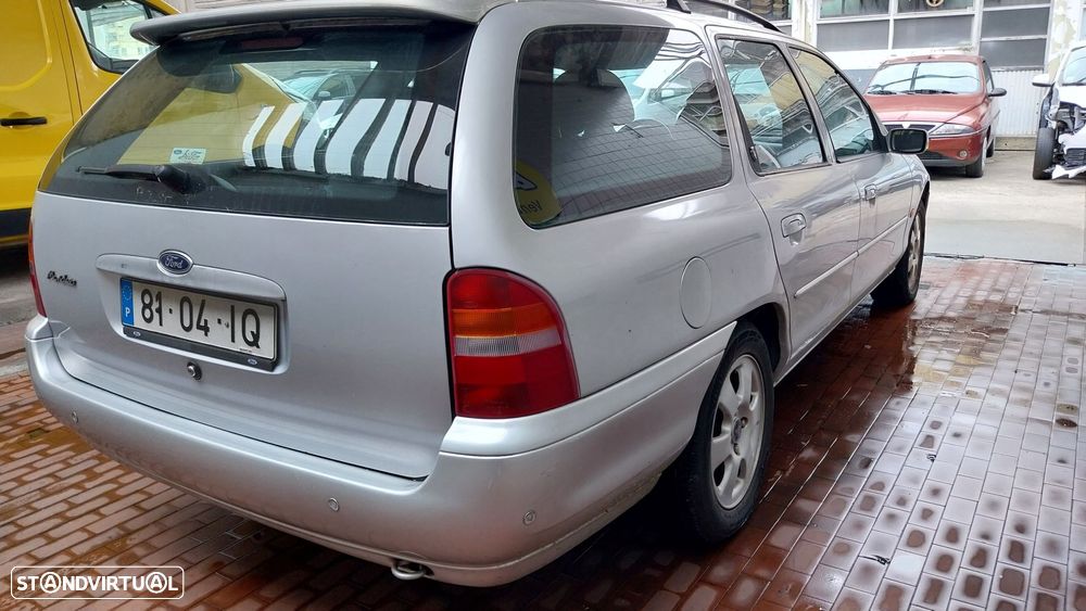 Ford Mondeo 1.6i Ghia - 18