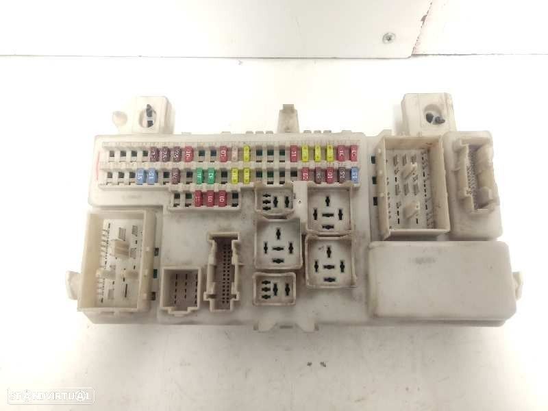 CAIXA RELÉS / FUSÍVEIS MAZDA 3 2006 -519197032 - 3