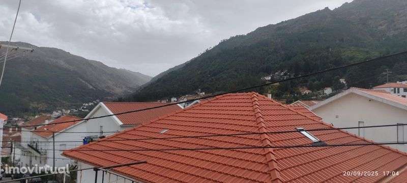 Moradia em Pedra em Manteigas – 4 Quartos – Aquecimento Central - Grande imagem: 2/9